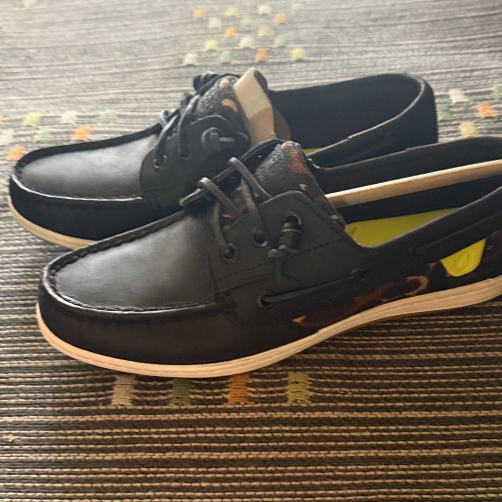 Sperry new!! Never been used!